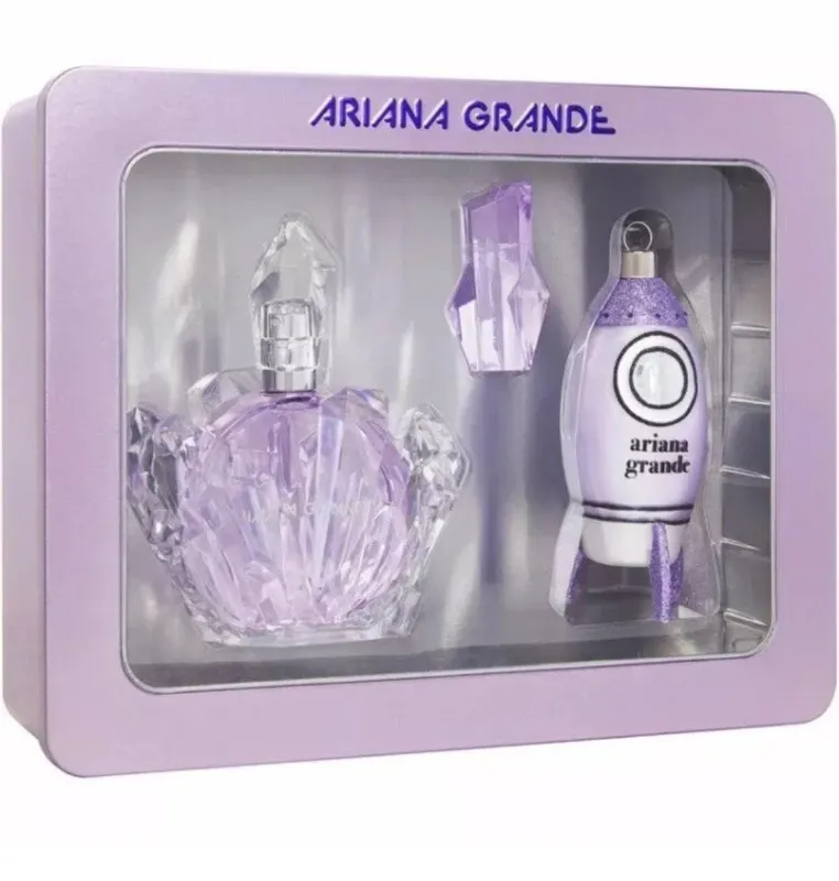 Ariana Grande R.E.M. Gift Set 3 Pieces – EDP Spray 3.4 oz + Mini + Ornament (Women)